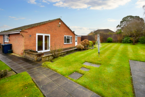 3 bedroom detached bungalow for sale, Ullswater Close, Farnham, GU9