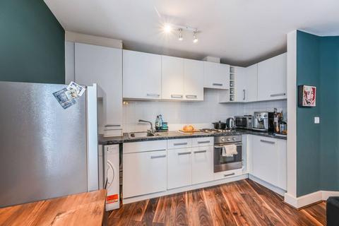 1 bedroom flat for sale, Salamanca Place, Vauxhall, London, SE1