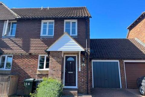 2 bedroom semi-detached house to rent, Quince Orchard, Hamstreet, Ashford, Kent, TN26