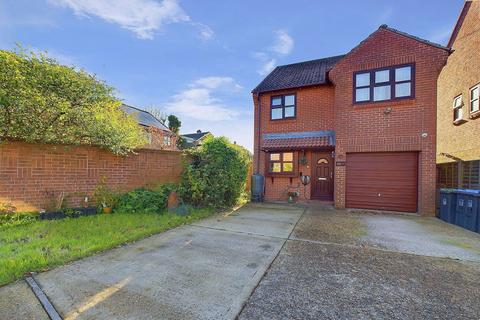 4 bedroom detached house for sale, Highview, Sompting, Lancing, BN15 0QW