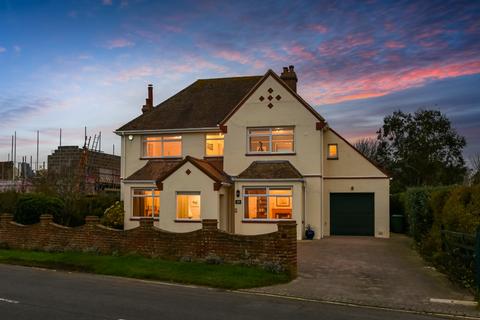 4 bedroom detached house for sale, Hill Head, Hampshire PO14