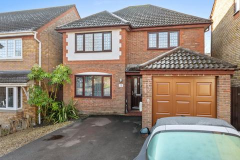 4 bedroom detached house for sale, Pipit Meadow, Uckfield, East Sussex, TN22