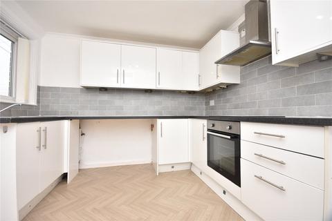 3 bedroom terraced house for sale, Farndale Square, Leeds, West Yorkshire