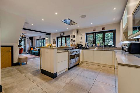 5 bedroom detached house for sale, Higgs Lane, Bagshot, Surrey