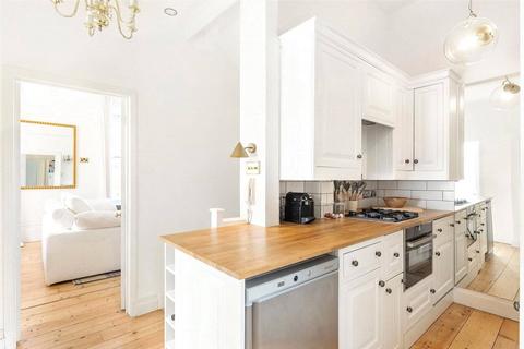 2 bedroom flat to rent, Denmark Lodge, London SW4