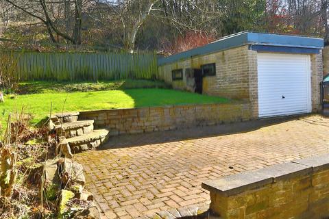 3 bedroom bungalow for sale, Huddersfield Road, Honley, Holmfirth, HD9