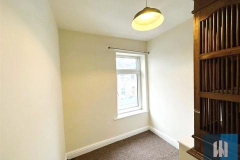 4 bedroom end of terrace house for sale, Mount Pleasant Street, Dalton, Huddersfield, West Yorkshire, HD5