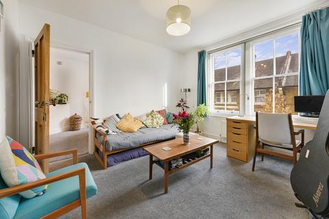 6 Chapter Chambers, London, SW1P 4NR