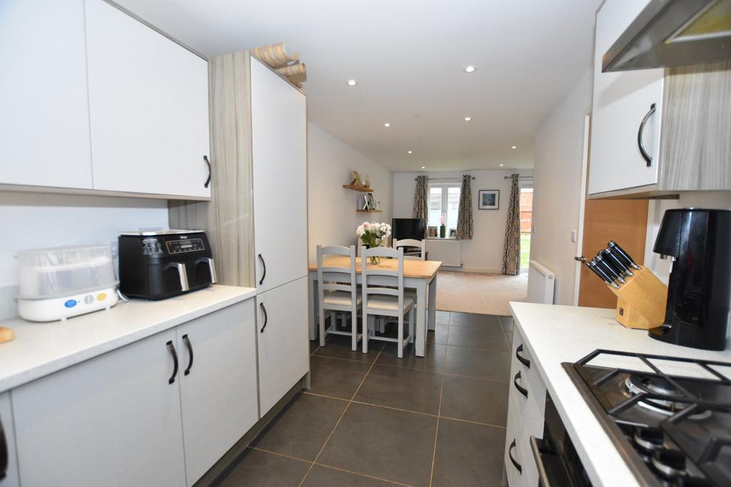 Kitchen Dining Area