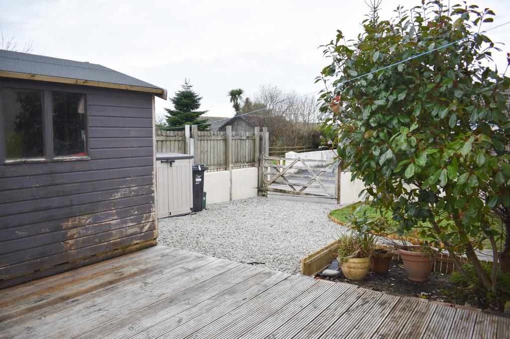 Decking/Shed