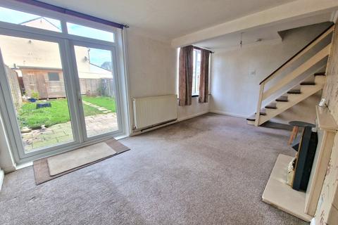 3 bedroom terraced house to rent, Tregorrick Road, Coventry CV7