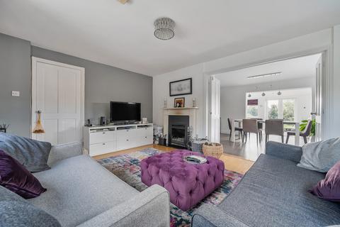 5 bedroom detached house for sale, Blakes Road, Reading RG10