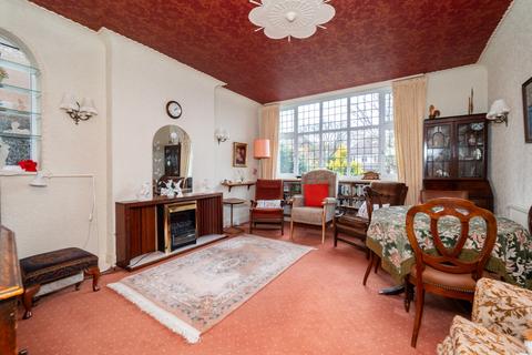 11 Gomshall Road, Cheam, Sutton, SM2 7JZ