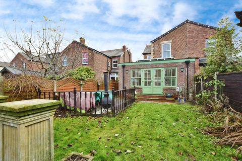 7 Beech Avenue, Manchester, M22 4JE