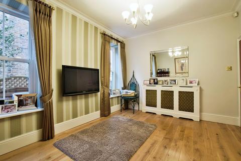 7 Beech Avenue, Manchester, M22 4JE
