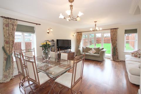 23 Fallow Fields, Loughton, IG10 4QP