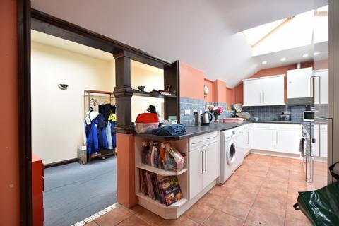 4 bedroom terraced house for sale, Windsor Road, Worcestershire WR11