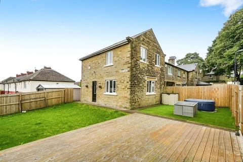 3 bedroom end of terrace house for sale, Nursery Lane, West Yorkshire HX3