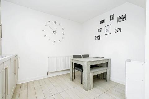 37 Nursery Lane, Halifax, HX3 5SW