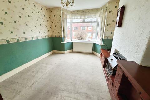 12 Balmoral Avenue, Hyde, SK14 5HY