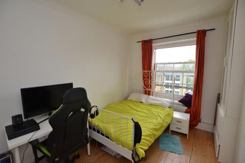 2 bedroom apartment for sale, Kennington Oval, London SE11