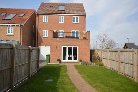 4 bedroom detached house for sale, Gliwice Way, South Yorkshire DN4