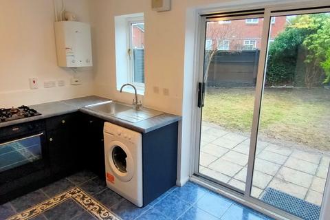 2 bedroom house to rent, Moss Valley Road, Wrexham LL11