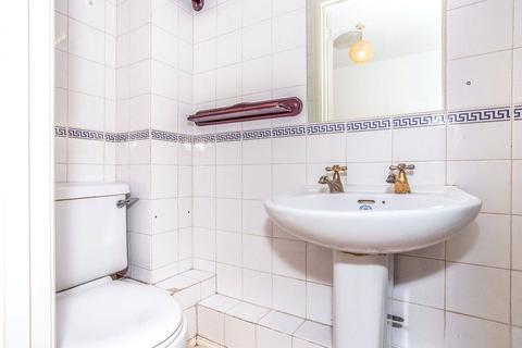 1 bedroom flat for sale, Clifton Road, Kent DA11