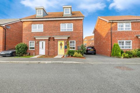 4 bedroom semi-detached house for sale, Pius Avenue, Lincoln LN6