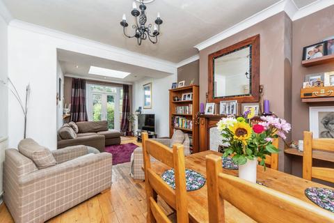 4 bedroom semi-detached house for sale, Lyncroft Gardens, Hounslow TW3