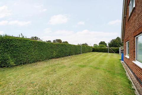 3 bedroom detached bungalow for sale, Accommodation Road, Horncastle