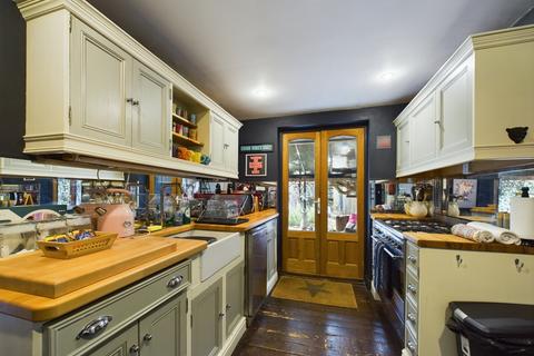 3 bedroom detached house for sale, Wellesley Road, Cheltenham, Gloucestershire, GL50