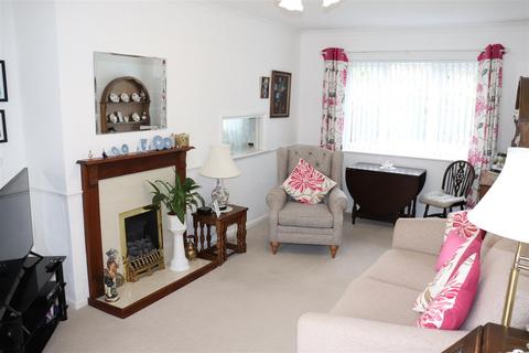 28 Clarendon Road, Walsall, WS4 1AX