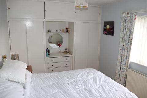 28 Clarendon Road, Walsall, WS4 1AX