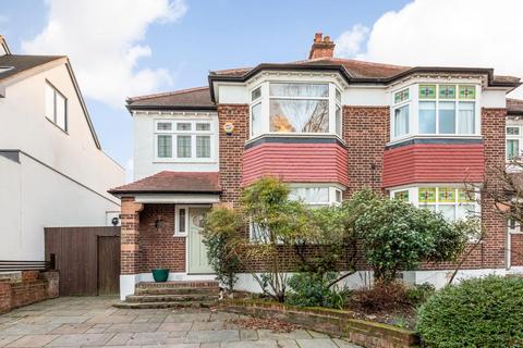 3 bedroom house to rent, Bewlys Road, West Norwood, SE27