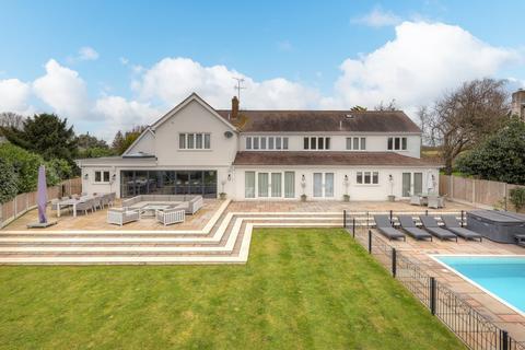 5 bedroom detached house for sale, Wheelers Hill, Little Waltham, Chelmsford