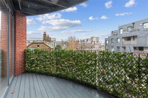 Flat 7, Lyme Grove House Lyme Grove, London, E9 6FF