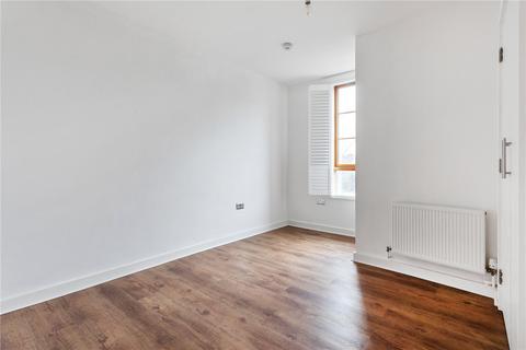Flat 7, Lyme Grove House Lyme Grove, London, E9 6FF
