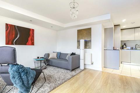 1 bedroom flat for sale, High Street, Teddington TW11