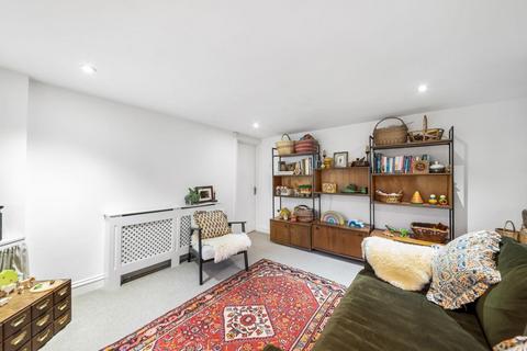 3 bedroom flat for sale, Norwood Road, West Norwood, London, SE27