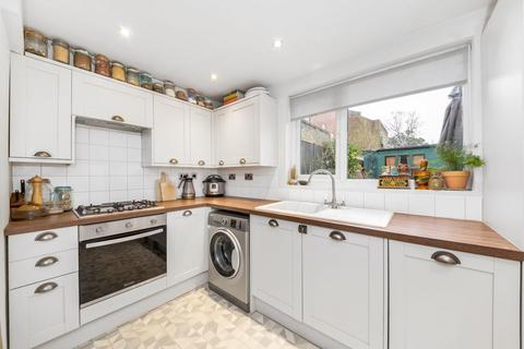 3 bedroom flat for sale, Norwood Road, West Norwood, London, SE27