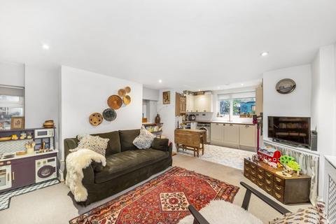 3 bedroom flat for sale, Norwood Road, West Norwood, London, SE27