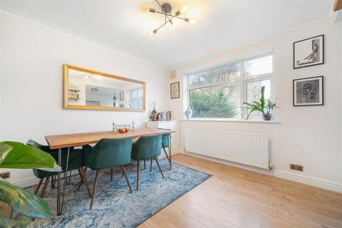 3 bedroom maisonette for sale, Abbots Park, Tulse Hill, SW2