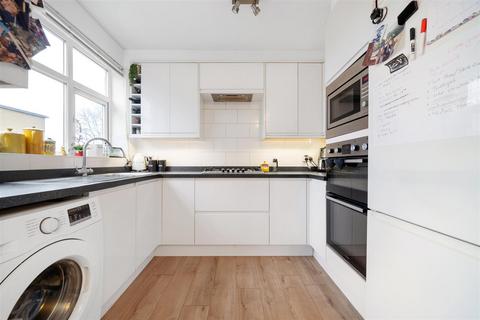 3 bedroom maisonette for sale, Abbots Park, Tulse Hill, SW2