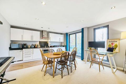 2 bedroom flat for sale, Spurstowe Terrace, London E8