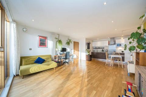 1 bedroom flat for sale, Lea Bridge Road, London E5