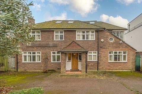 Oak Hill Grove, Surbiton KT6