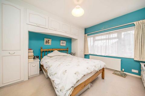 2 bedroom flat for sale, Maple Road, Surbiton KT6