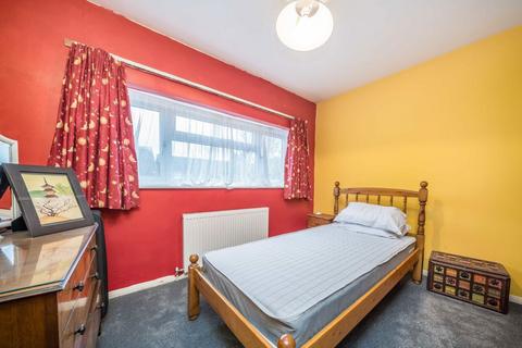 2 bedroom flat for sale, Maple Road, Surbiton KT6