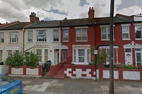 5 bedroom terraced house to rent, Beechfield Road, London